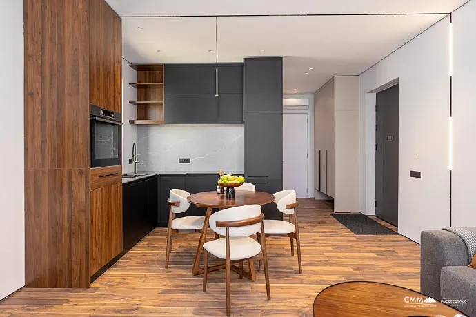 Yüzme havuzlu 52 metrekarelik lüks daire